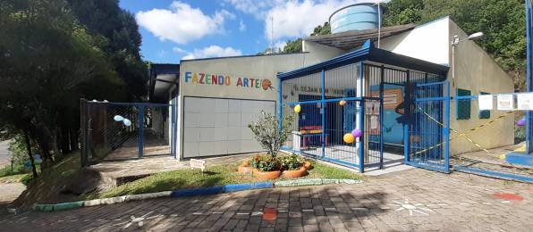 Escola de Educação Infantil Vovó Phelomena